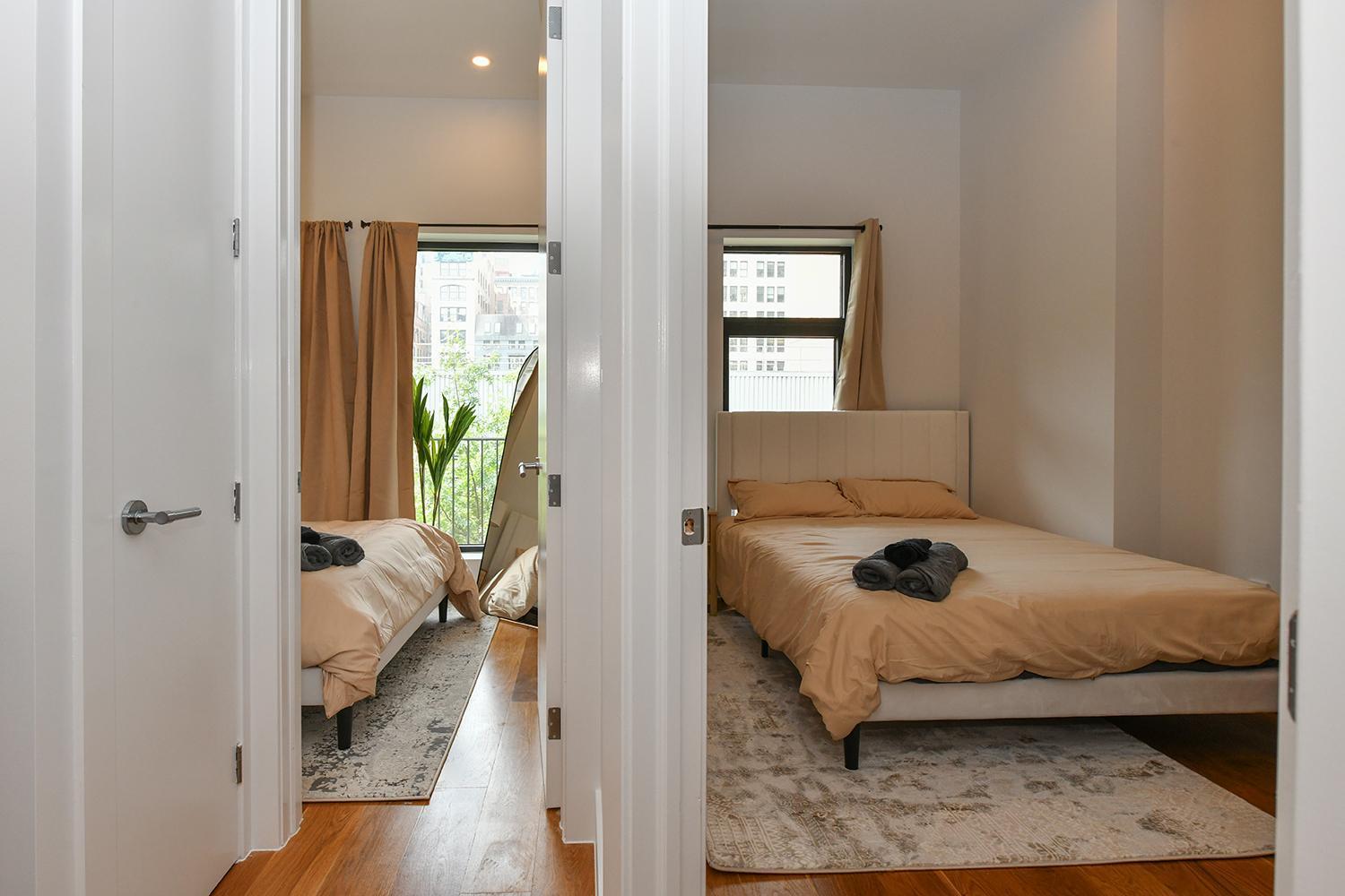 Boho Rustic Escape With Masssive Terrace In Midtown Appartement